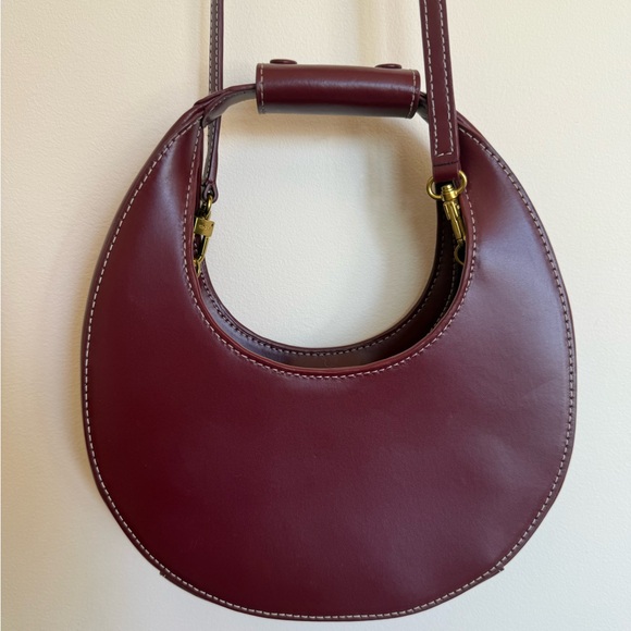 Staud Moon Bag in Raspberry - Picture 4 of 5